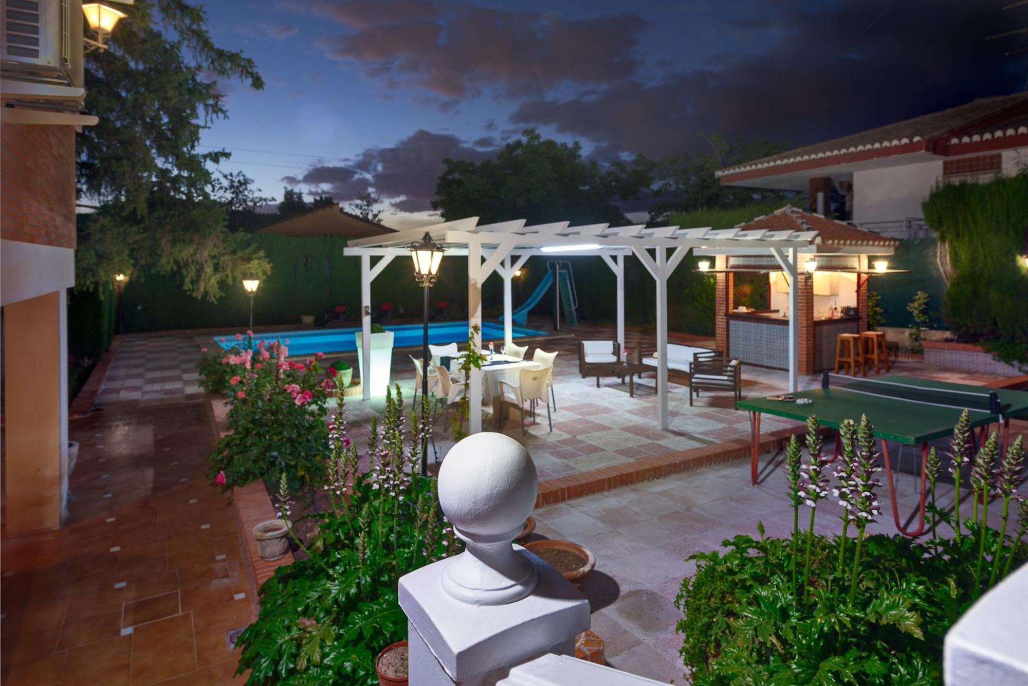 Villa Granada Garden Deluxe モナチル エクステリア 写真