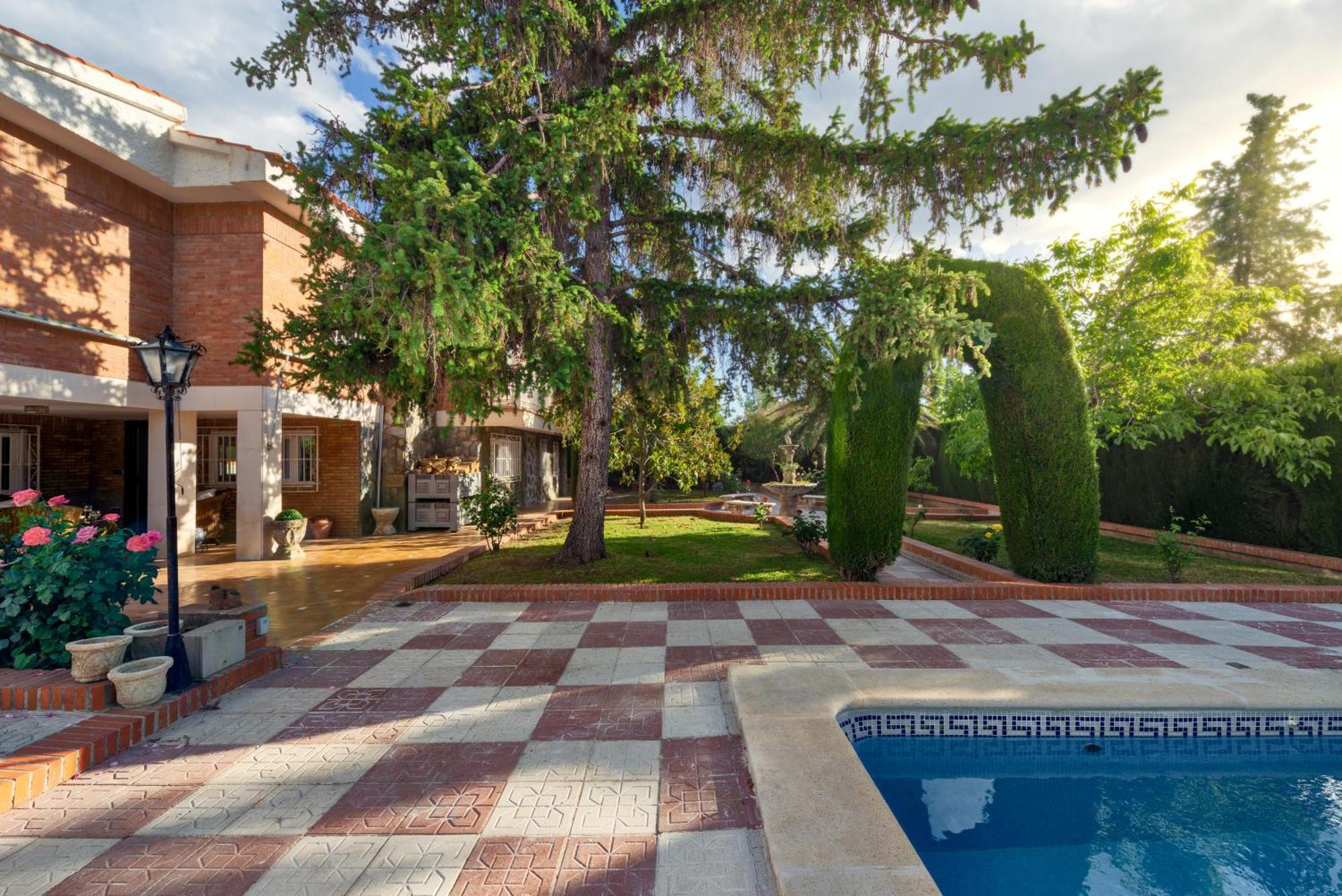 Villa Granada Garden Deluxe モナチル エクステリア 写真
