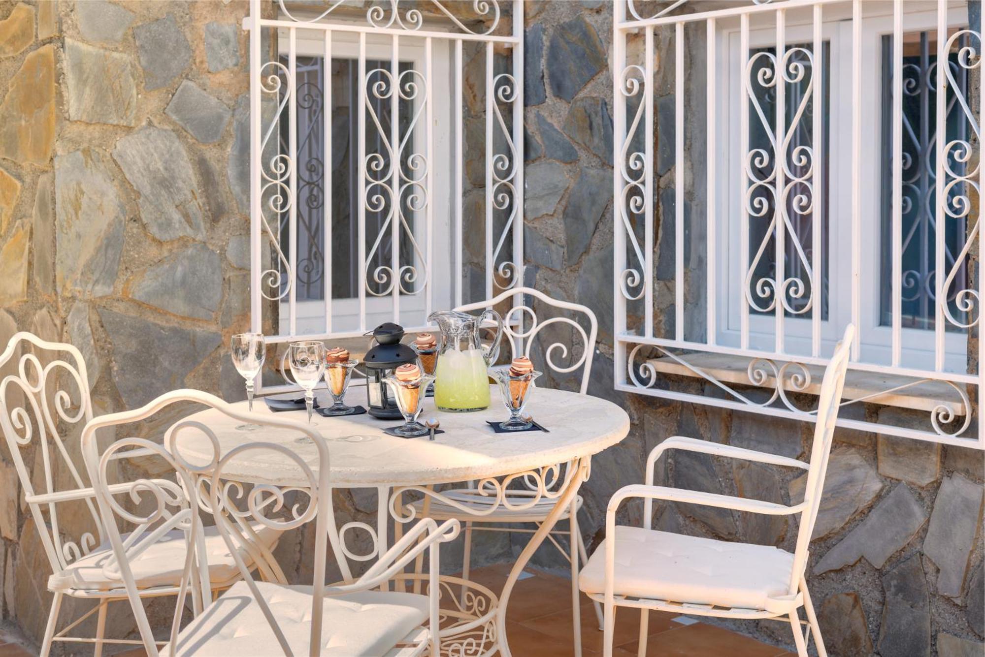 Villa Granada Garden Deluxe モナチル エクステリア 写真